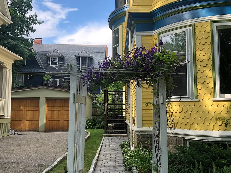 31 Manchester Rd #1 — Photo 1