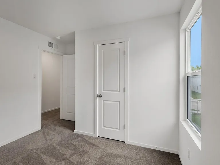 6819 Highlands St — Photo 21