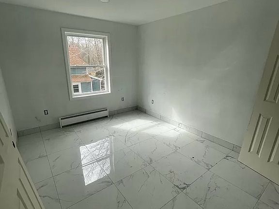 4th image of 60-62 White Rock Rd