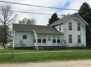 48 Ferry St, Prophetstown, IL 61277