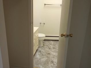 150 Pitt St #104, Sharon, PA 16146
