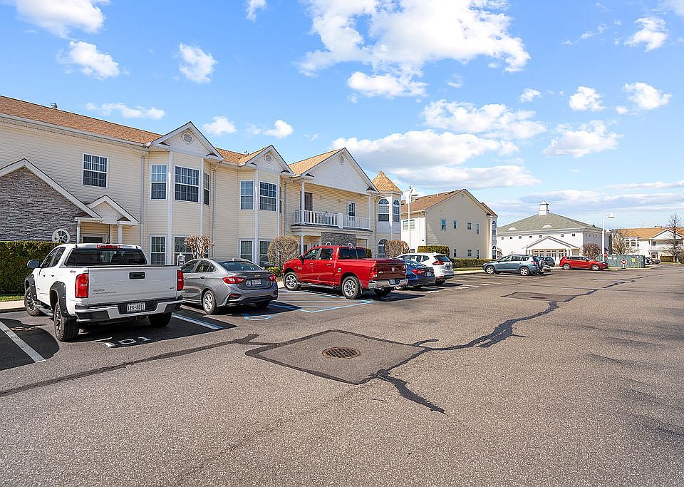 805 Narragansett Villas Dr, Lindenhurst, NY 11757 Zillow