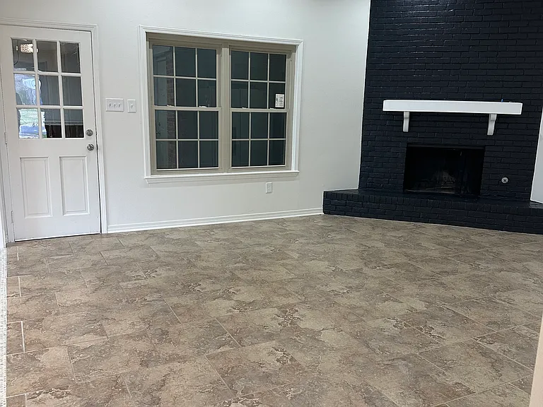 2243 Bernwood Dr — Photo 15