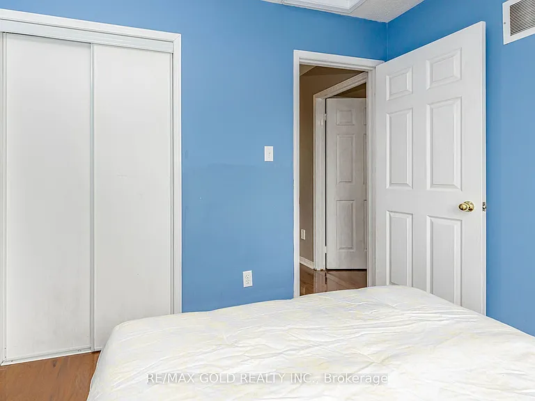 34 White Tail Cres — Photo 19