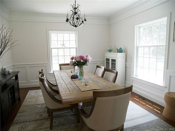 5th image of 20 Woodside Ave
