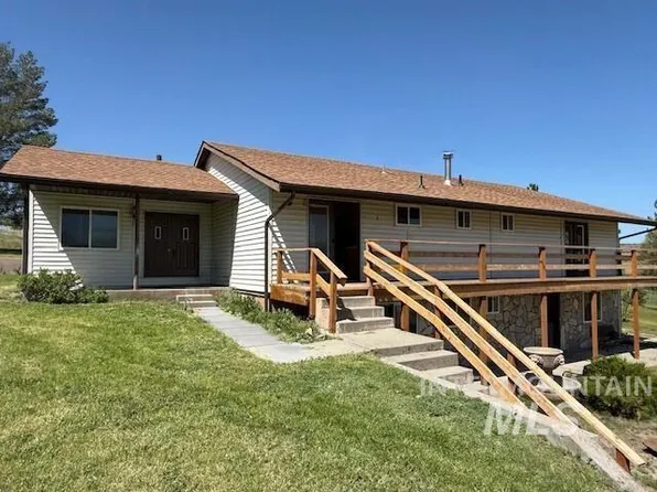 2891 E Murphy Springs Rd, King Hill, ID 83633