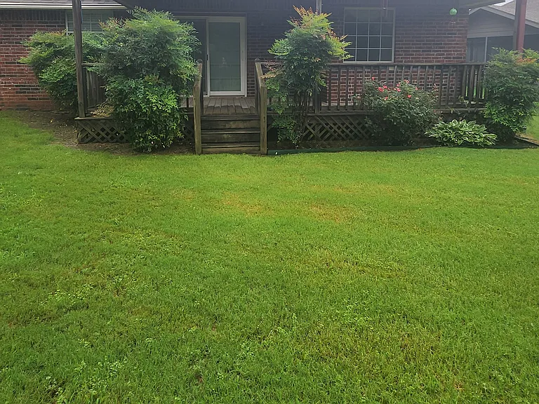 1848 Crestview Cir — Photo 20