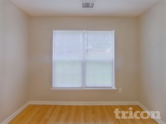 5th image of 3023 Willamette Valley Dr