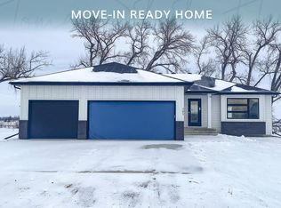 305 N Neuman Blvd, Colfax, ND