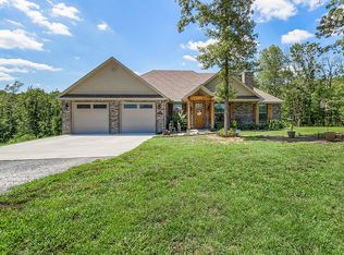 15629 Osage Hill Rd, Siloam Springs, AR 72761