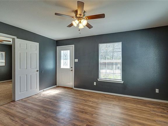 2nd image of 715 Thompson Dr