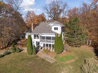 9275 Lynn Wood Rd, Waconia, MN 55387