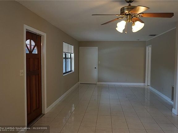 5th image of 1820 SW 29th St #A