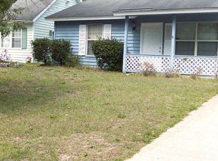 16 Belfair Dr, Savannah, GA 31419