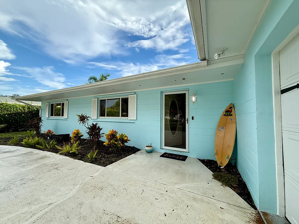125 Bluff Ter