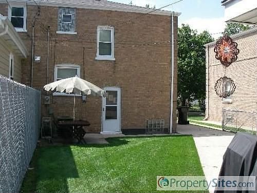2nd image of 3843 N Pacific Ave