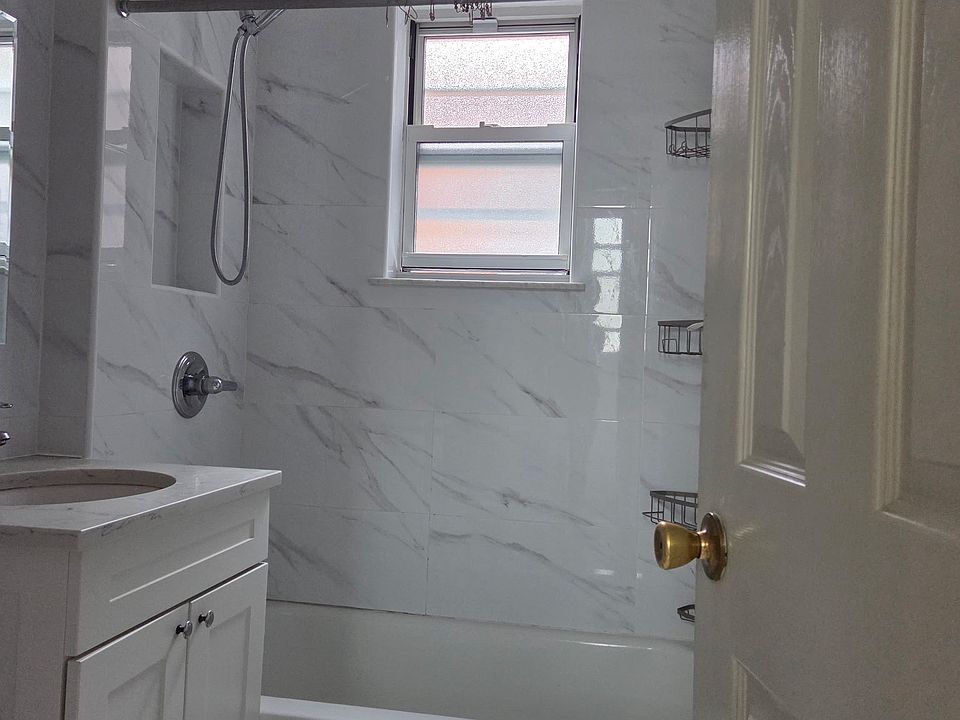 1st image of 2013 W 13th St Floor 2