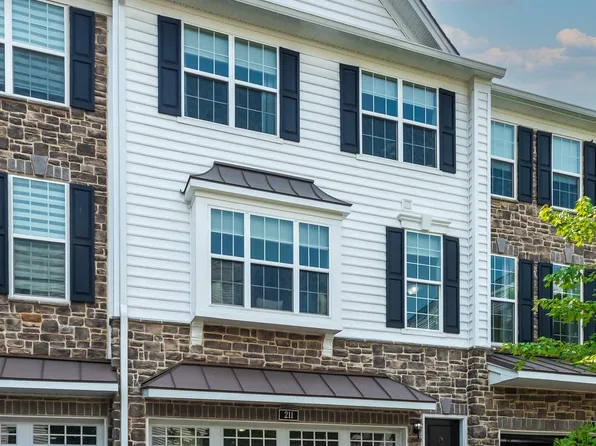 211 Corvus Cir #128, Media, PA 19063