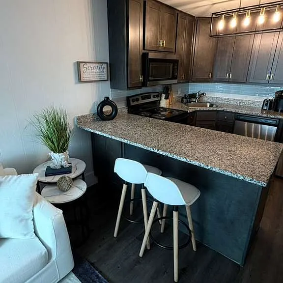 Mar-A-Sol Waterfront Residences — Photo 38