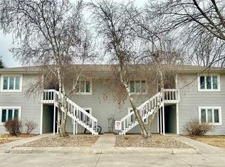 1747 N Country Club Rd, Maryville, MO 64468