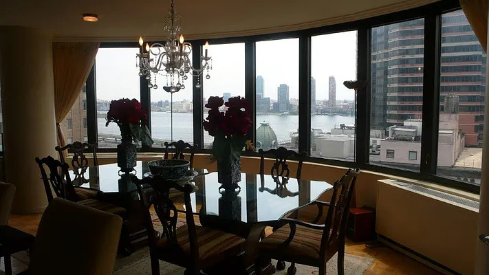 Rented by Luxury Habitat | media 1