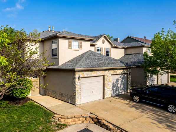 PineCrest Townhomes | 15303 W 128th St, Olathe, KS