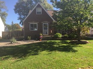 6685 Greenleaf Ave, Parma Heights, OH 44130