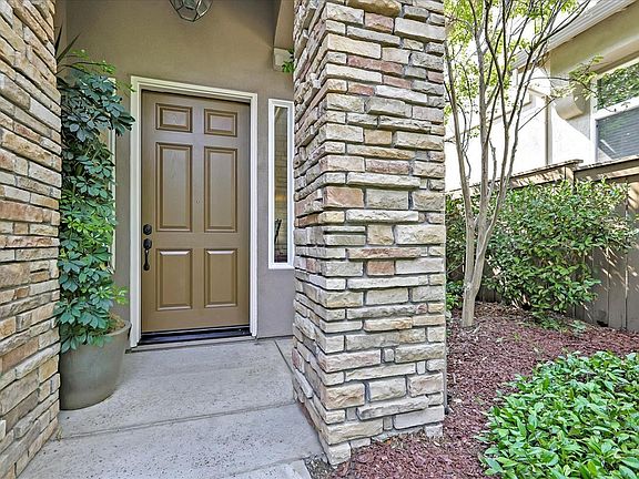 5th image of 618 Ruscello Ct