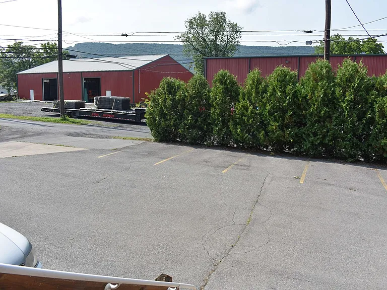 110 E Bald Eagle St — Photo 24