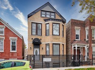 3525 S Damen Ave #1F, Chicago, IL
