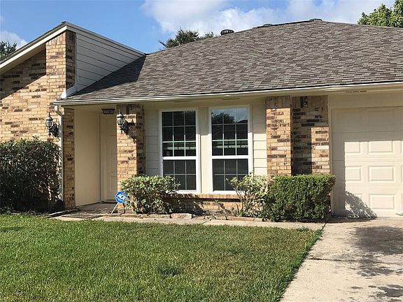 2nd image of 16746 Manowar Ln