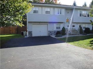 1 Autumn Ln, Stony Pt, NY 10980