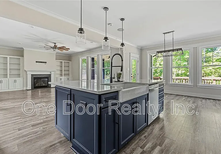 5320 Linkshire Ln — Photo 12
