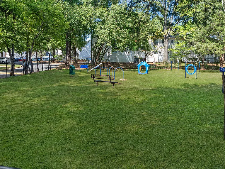 Hollis 7601 — Photo 14