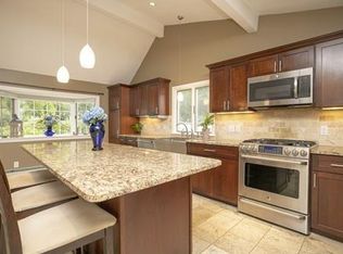 2 Maude Ter, Walpole, MA 02081