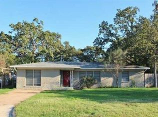 1109 Edgewood Dr, Bryan, TX 77802