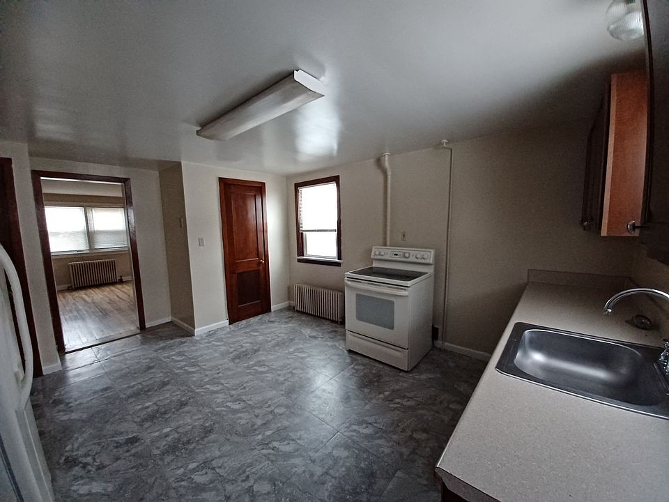 1st image of 515 & 517 S Market St #515