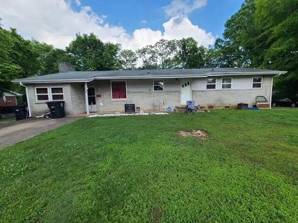 317 Scott St, Athens, TN 37303
