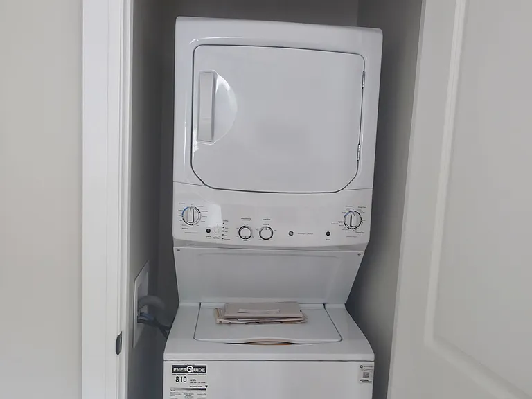 118 Scott St E #1 — Photo 15