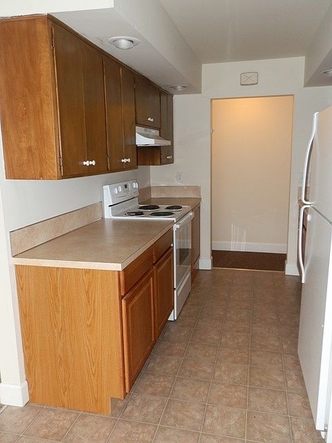1st image of 3108 E Mill Plain Blvd