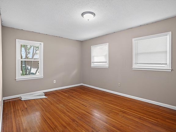 4th image of 5070 Quince Rd