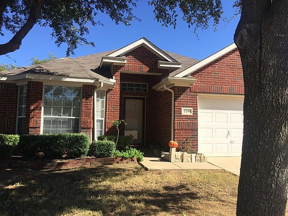 4th image of 2208 Collington Dr