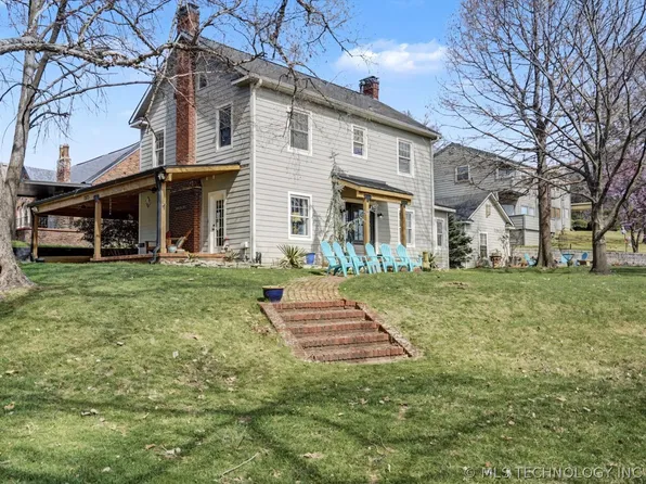 1373 Riverside Dr, Tulsa, OK 74127