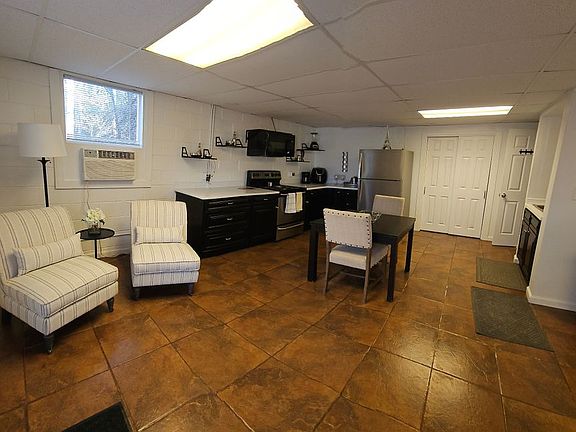 2nd image of 3150 Clifton Church Rd SE #B