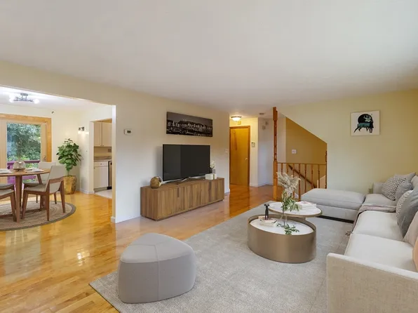 2 Connor Cir #2, Randolph, MA 02368