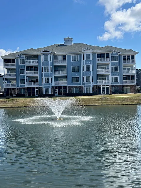 4865 Luster Leaf Cir #304