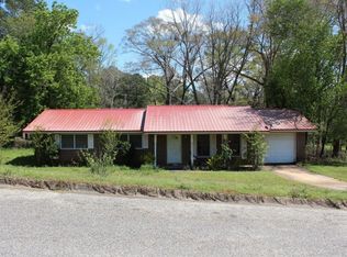 102 Village Ct, Enterprise, AL 36330