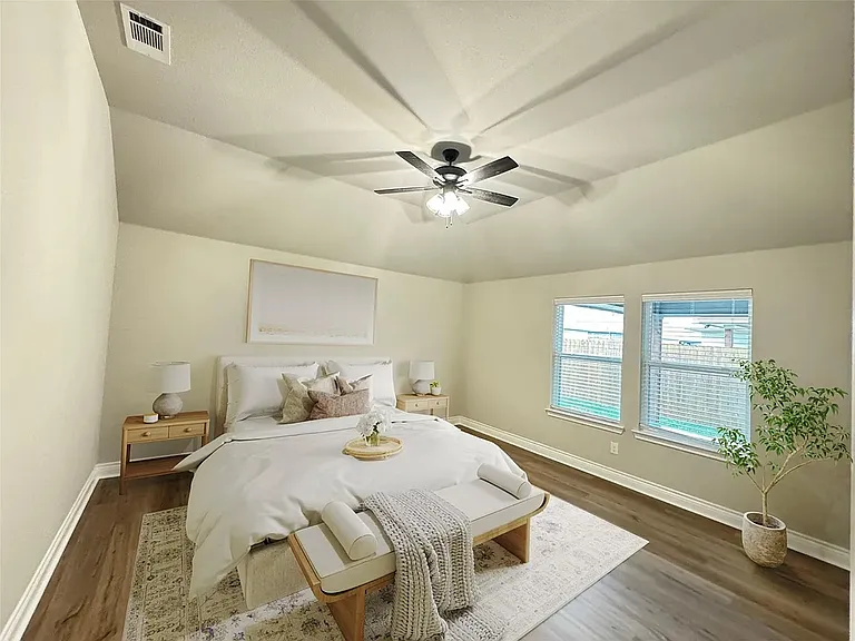 806 Greyson Ln — Photo 7