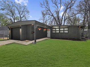 1521 SW 24th St, Topeka, KS 66611