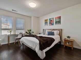 7221 N Cedar Rd #CP3, Van Nuys, CA 91405